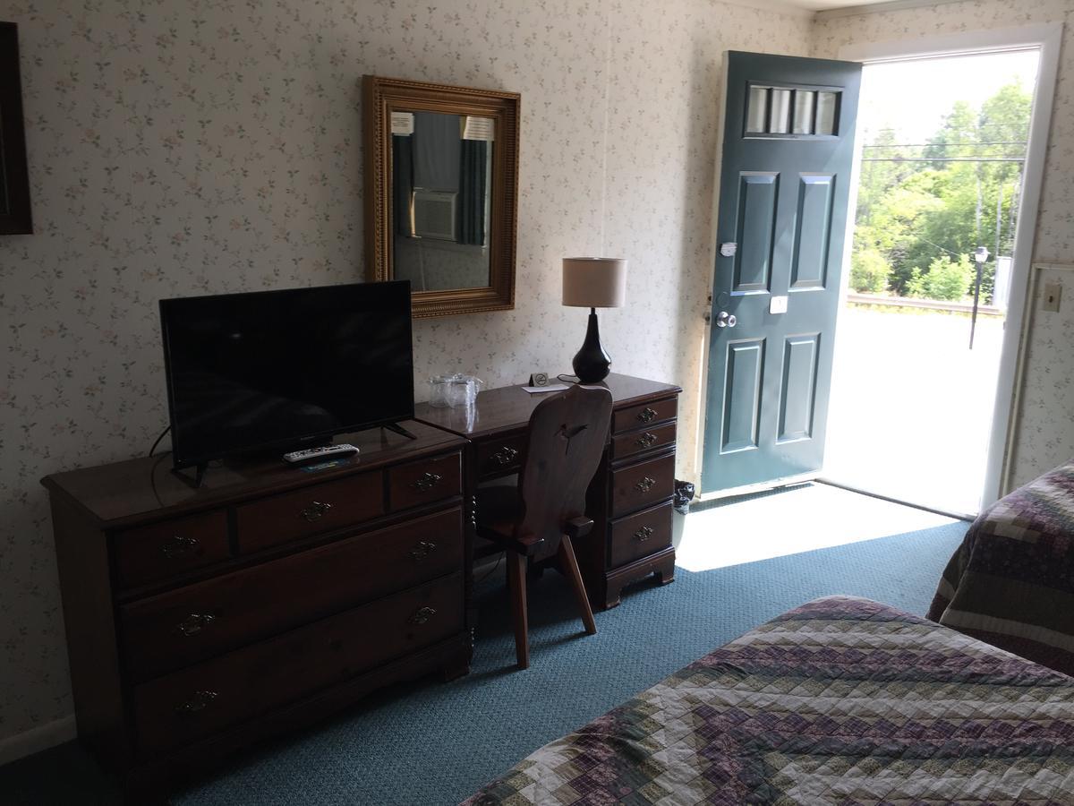 Swiss Inn Londonderry ภายนอก รูปภาพ